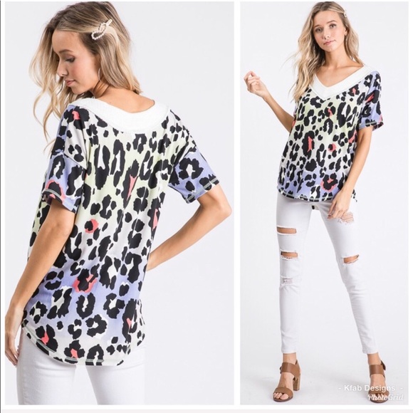 ❤️LAST 2! Animal Print Contrast Band V Neck Top! - Picture 7 of 8